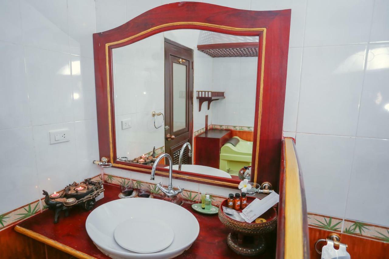 E-Outfitting Vang Thong Hotel Luang Prabang Exterior foto