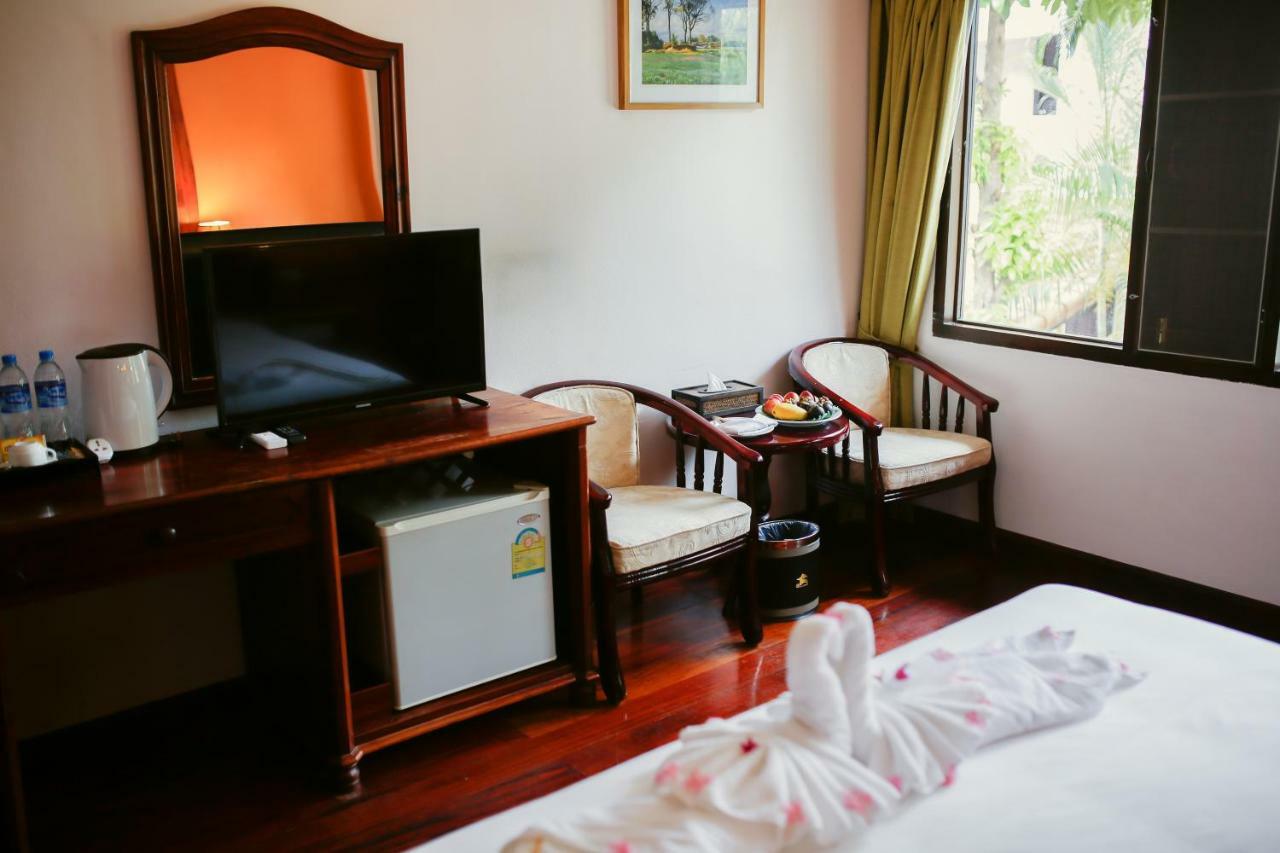 E-Outfitting Vang Thong Hotel Luang Prabang Exterior foto