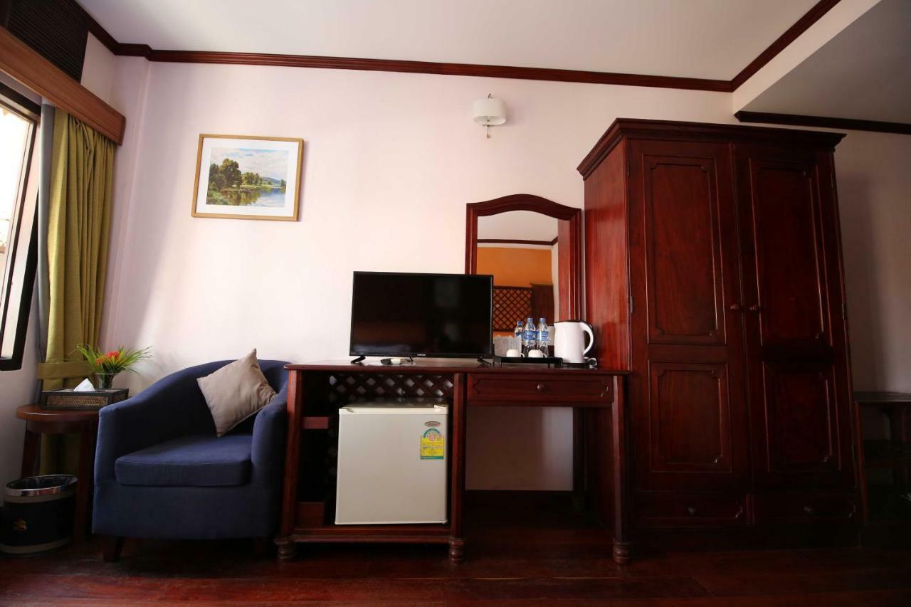 E-Outfitting Vang Thong Hotel Luang Prabang Exterior foto