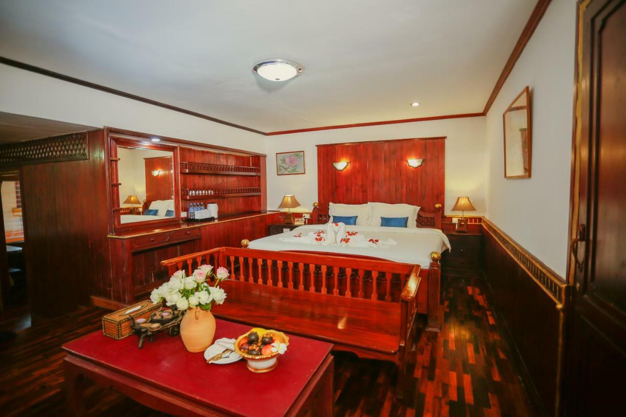 E-Outfitting Vang Thong Hotel Luang Prabang Exterior foto